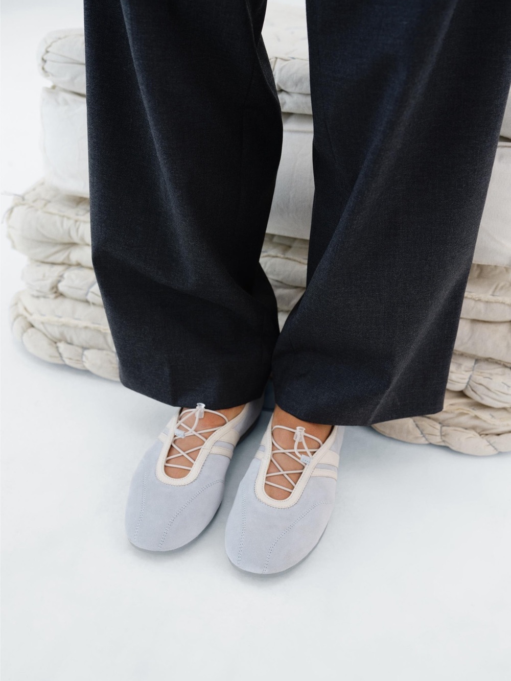 Vagabond Hollie Flats - Picture 1 of 5